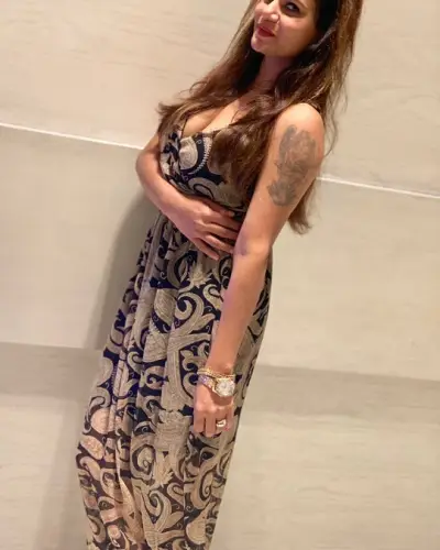 Mehkar Escort